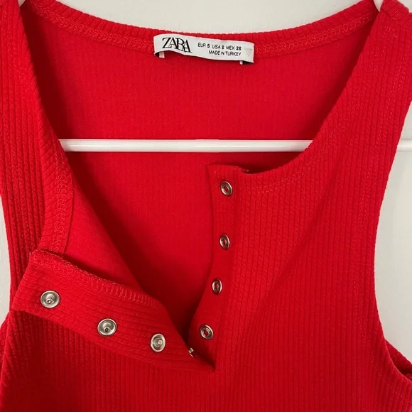 Red Zara crop top - Picture 2 of 3